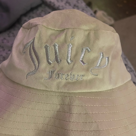 juicy couture x forever 21 bucket hat - Picture 2 of 3